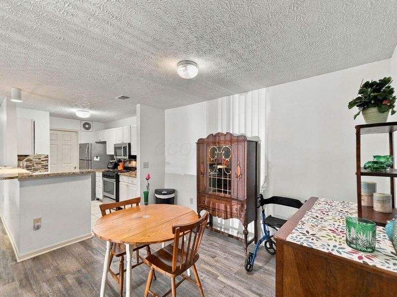 6735 Meadow Creek Drive , Unit 103, Columbus, OH 43235 Photo 18