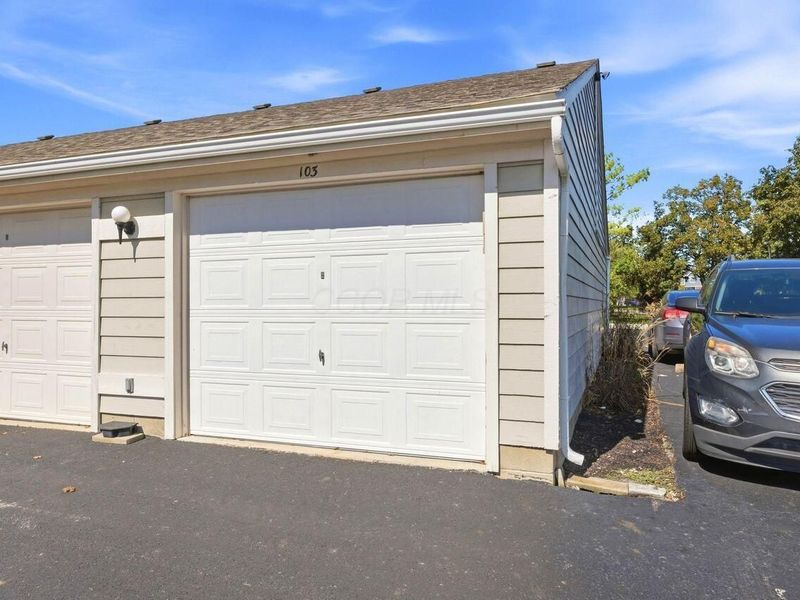 6735 Meadow Creek Drive , Unit 103, Columbus, OH 43235 Photo 30