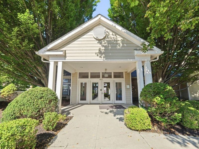 6735 Meadow Creek Drive , Unit 103, Columbus, OH 43235 Photo 5