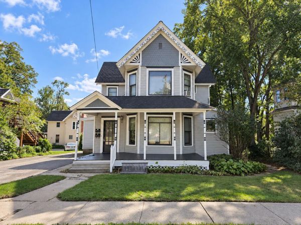607 W Prospect Street, Marshall, MI 49068