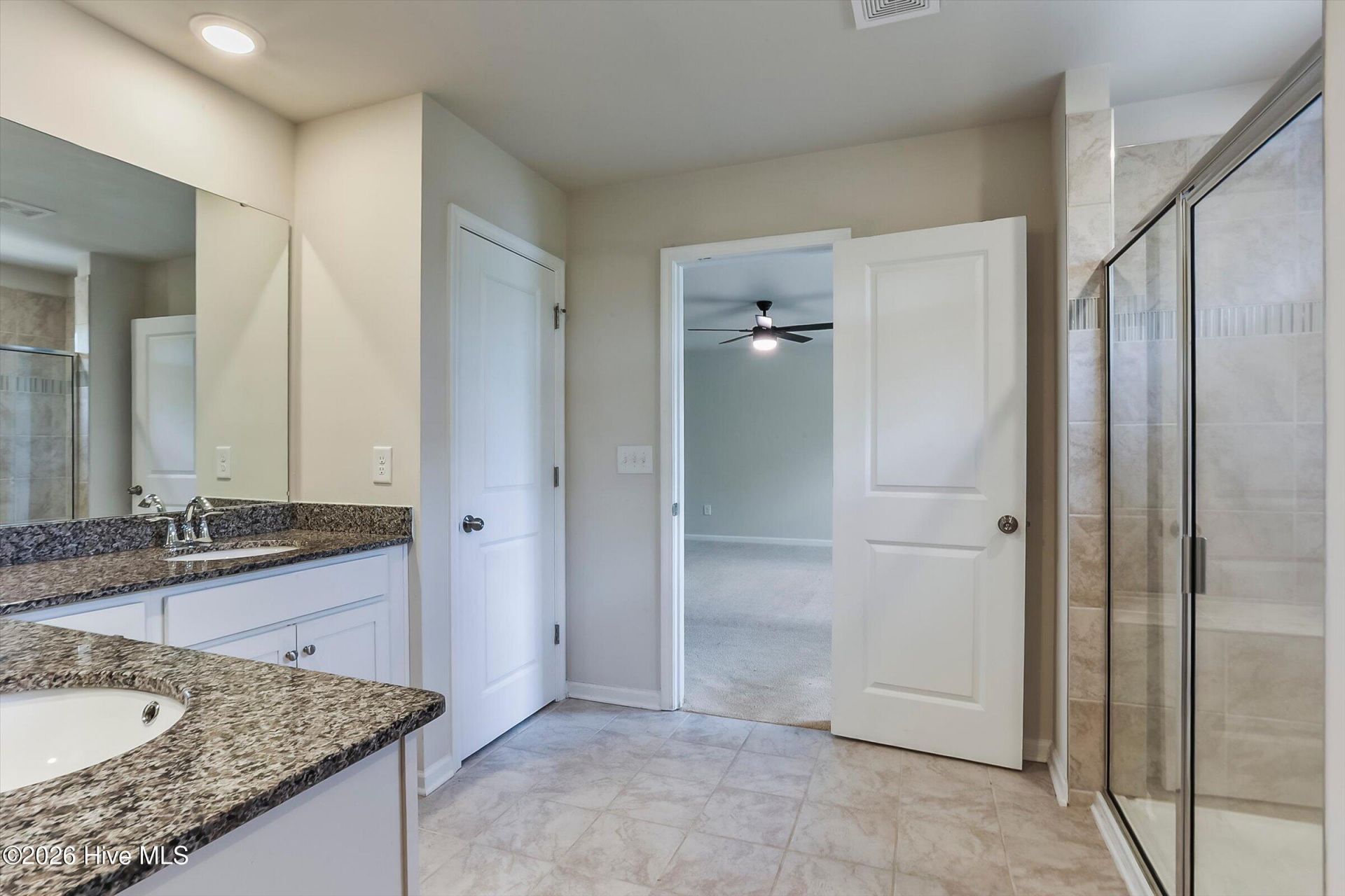 152 Southern Lake Court Photo 39