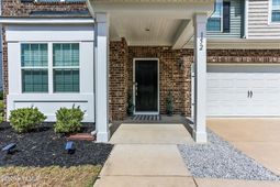 152 Southern Lake Court photo 4
