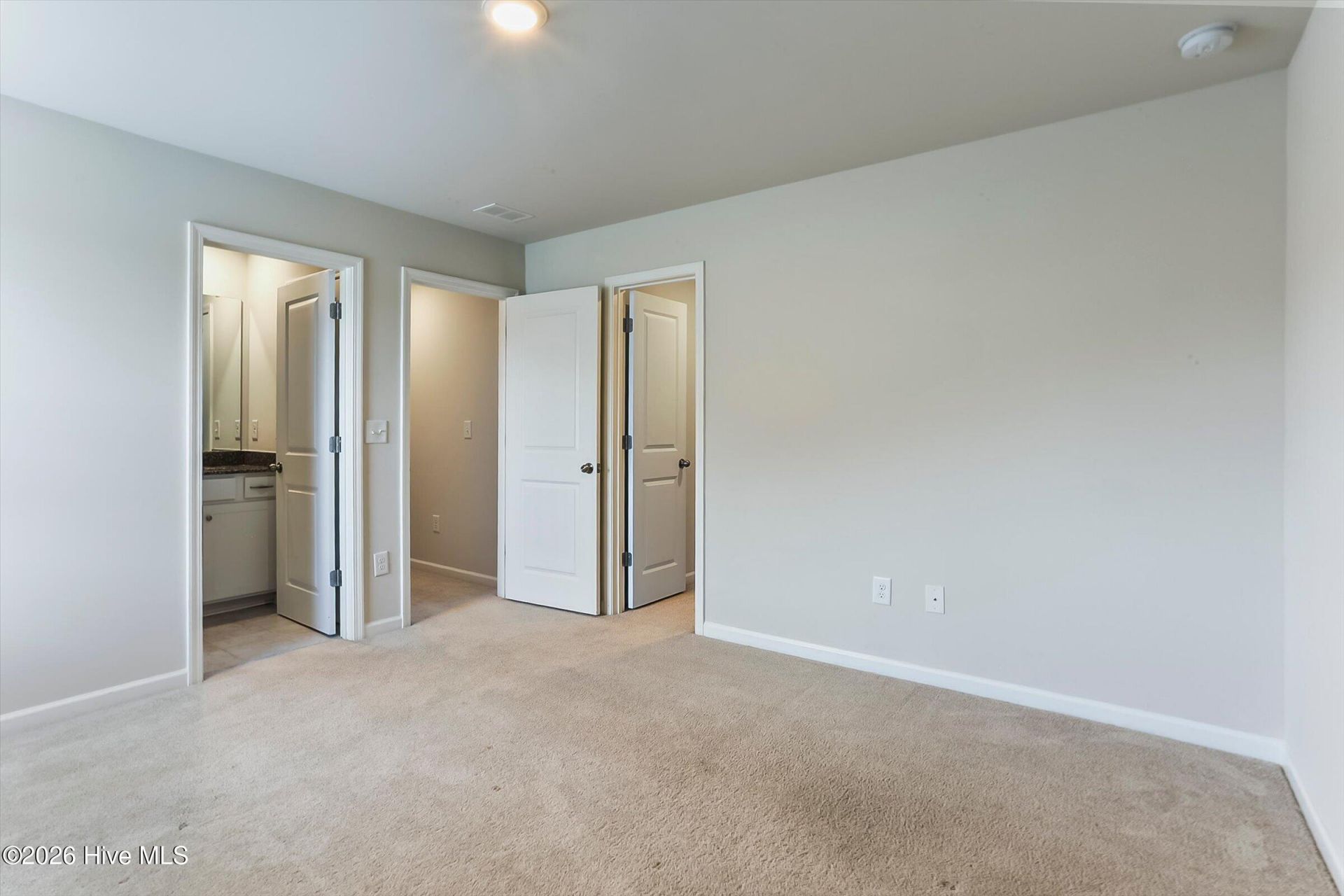 152 Southern Lake Court Photo 56