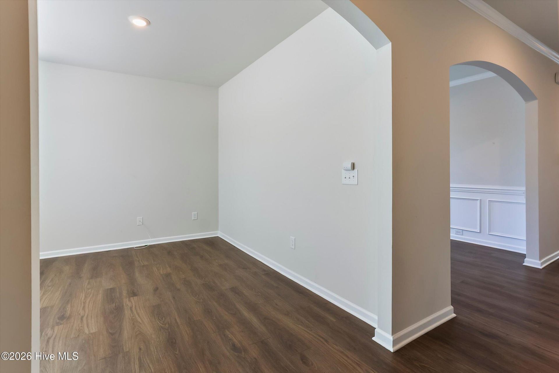 152 Southern Lake Court Photo 7