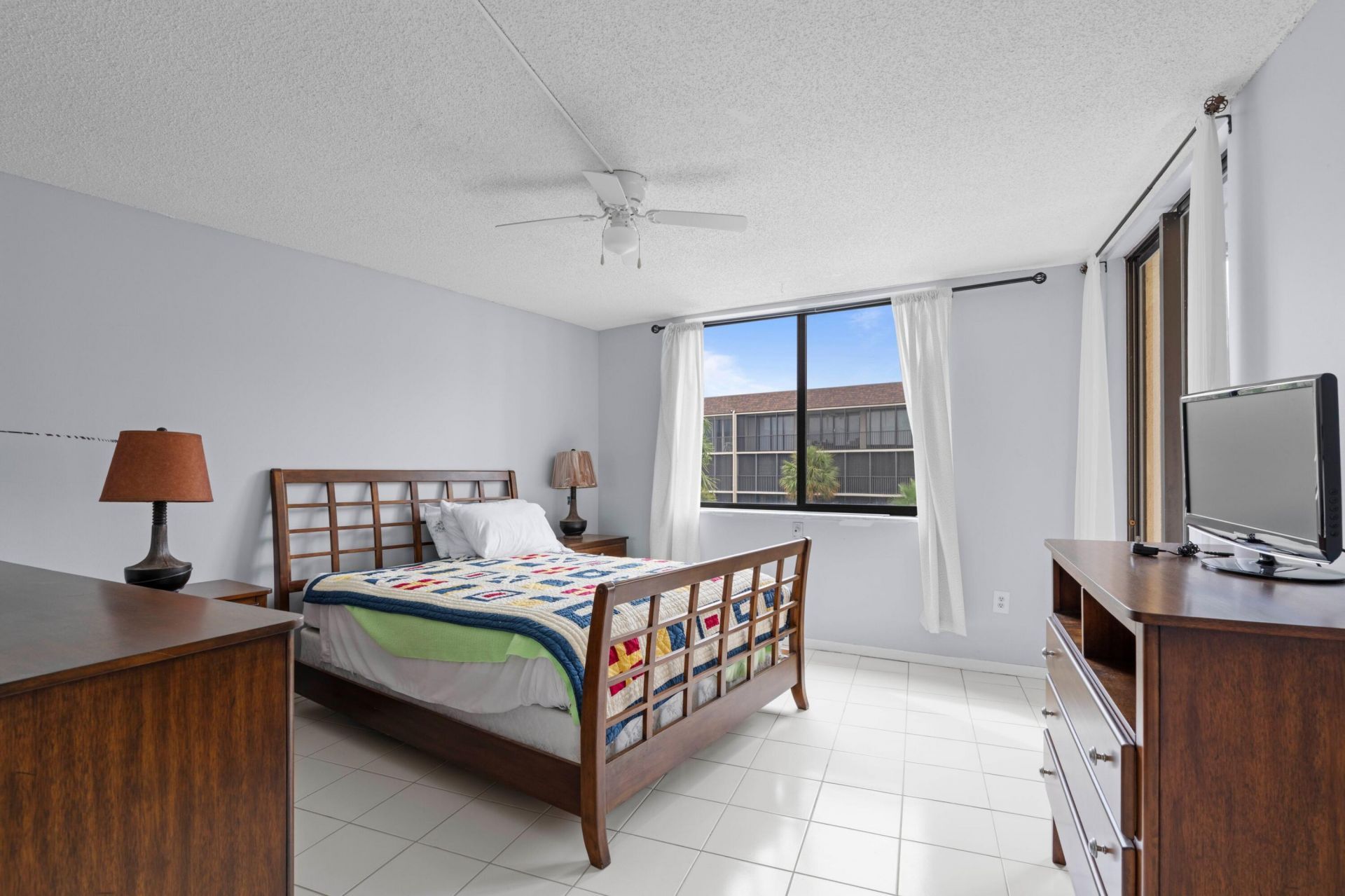 2424 N Federal Highway, Unit 305, Boynton Beach, FL 33435 Photo