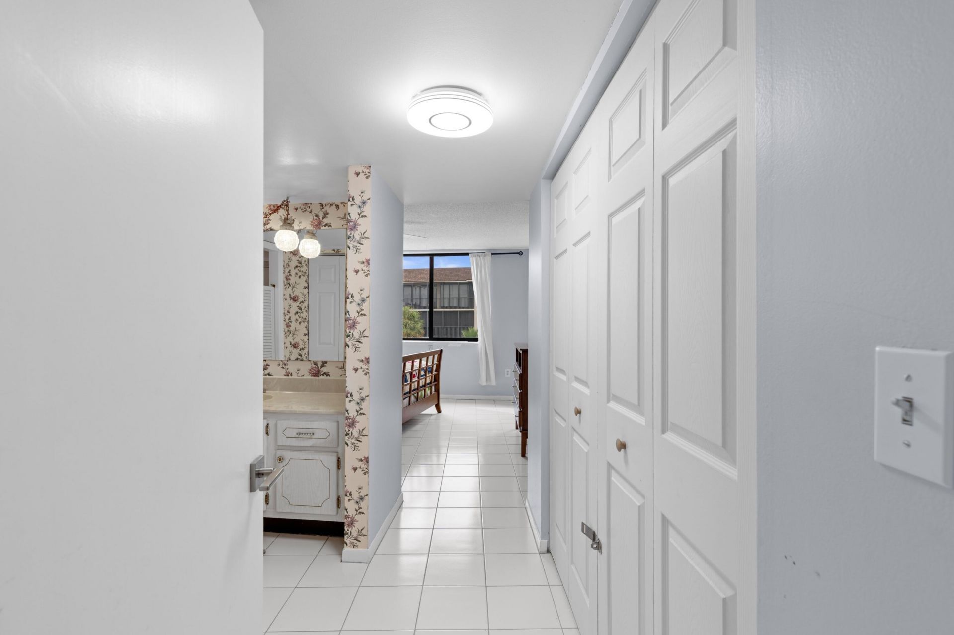 2424 N Federal Highway, Unit 305, Boynton Beach, FL 33435 Photo
