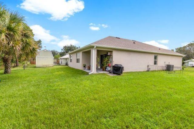 613 Carnival Terrace, Sebastian, FL 32958 Photo