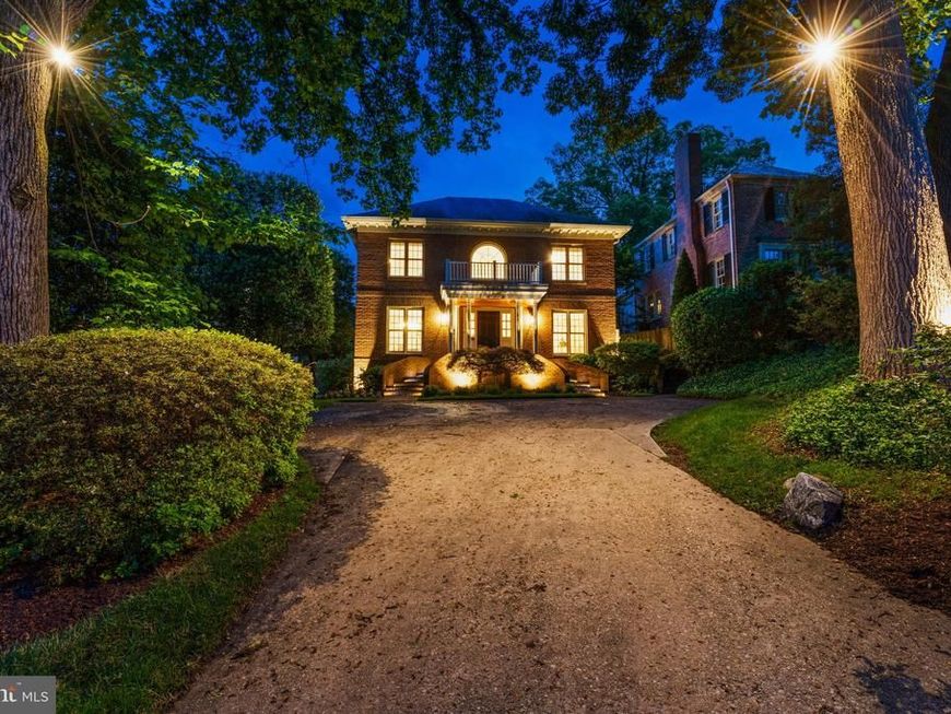 5313 Massachusetts Avenue, Bethesda, MD 20816 Main Photo