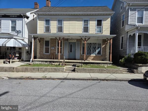 242 LOCUST STREET , HANOVER, PA 17331