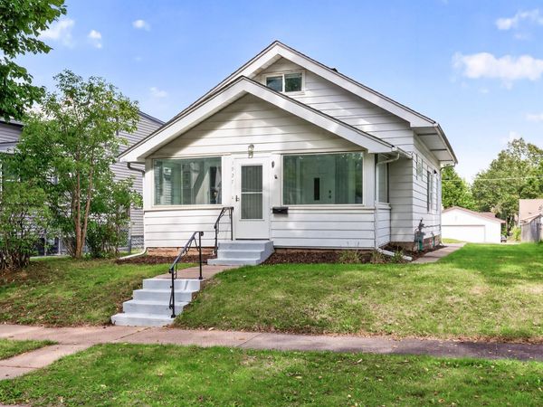 1927 Sherwood Avenue , Saint Paul, MN 55119