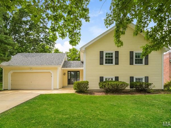 15027 Isleview Drive , Chesterfield, MO 63017