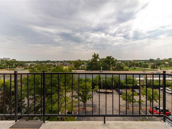 5630 Pershing Avenue, Unit 59, St Louis, MO 63112