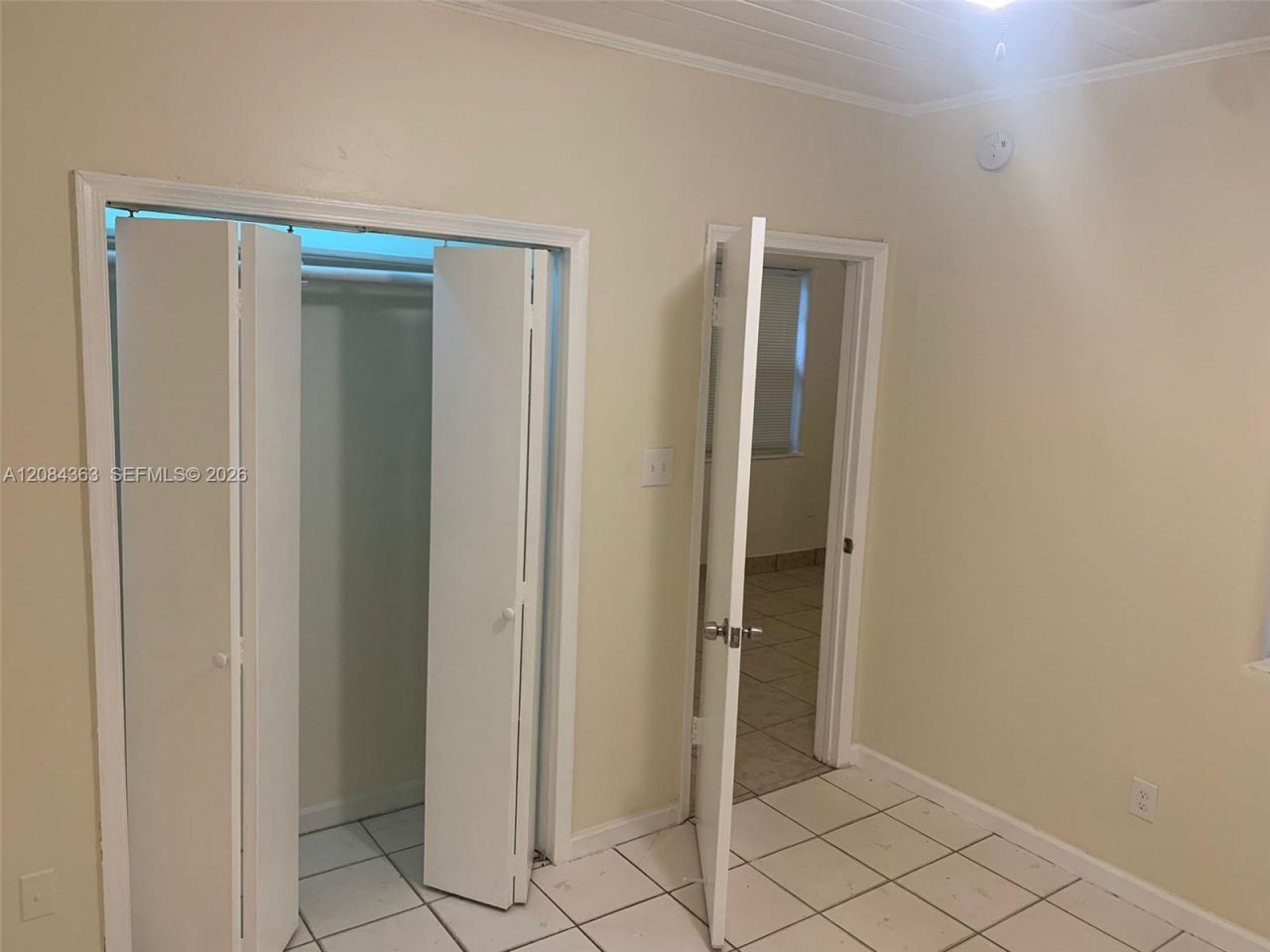 470 NE 162nd St, Miami, FL 33162 Photo