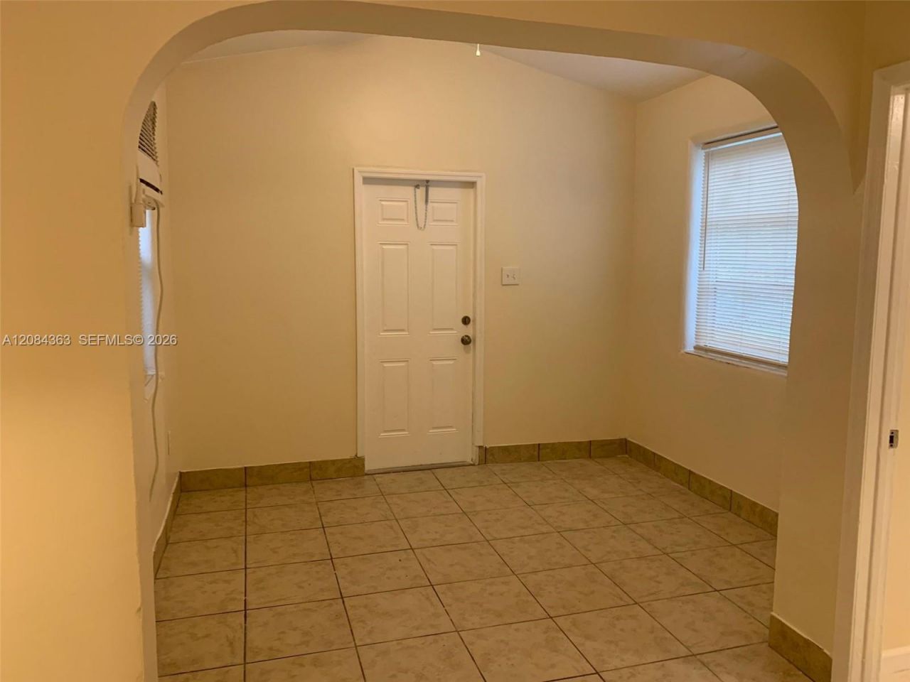 470 NE 162nd St, Miami, FL 33162 Photo