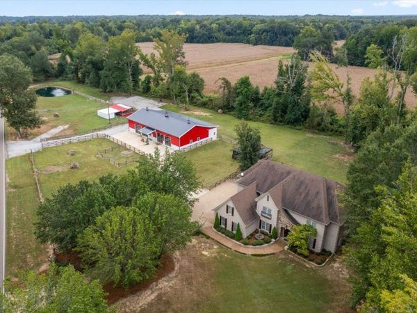 1985 RALEIGH-LAGRANGE DR, Rossville, TN 38066