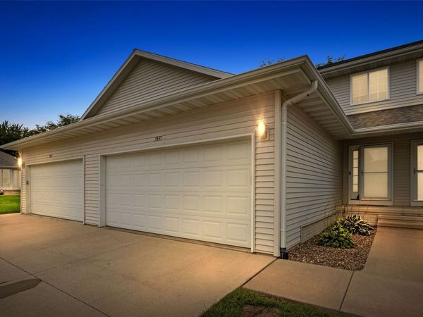 3535 Stoney Point Road SW, Cedar Rapids, IA 52404