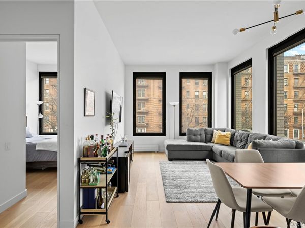 21-21 31st Street , Unit 2L, Astoria, NY 11105