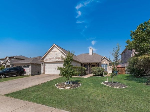 2677 Calmwater Drive, Little Elm, TX 75068