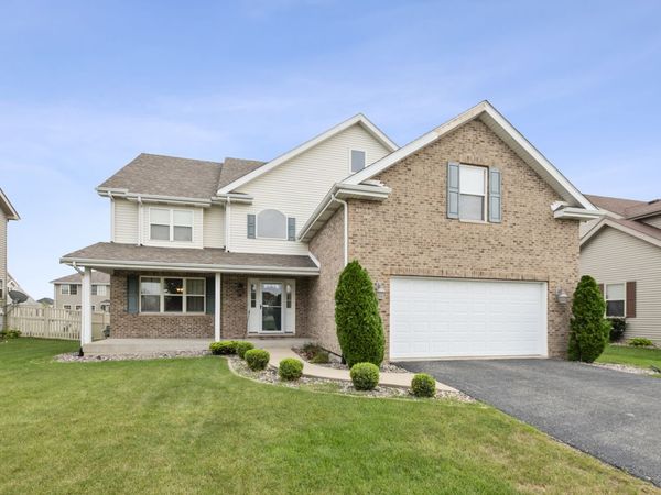 396 Hunters Drive , Beecher, IL 60401