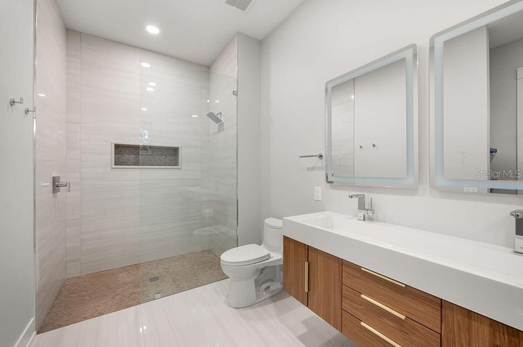 3360 Bayou Sound, Longboat Key, FL 34228 Photo