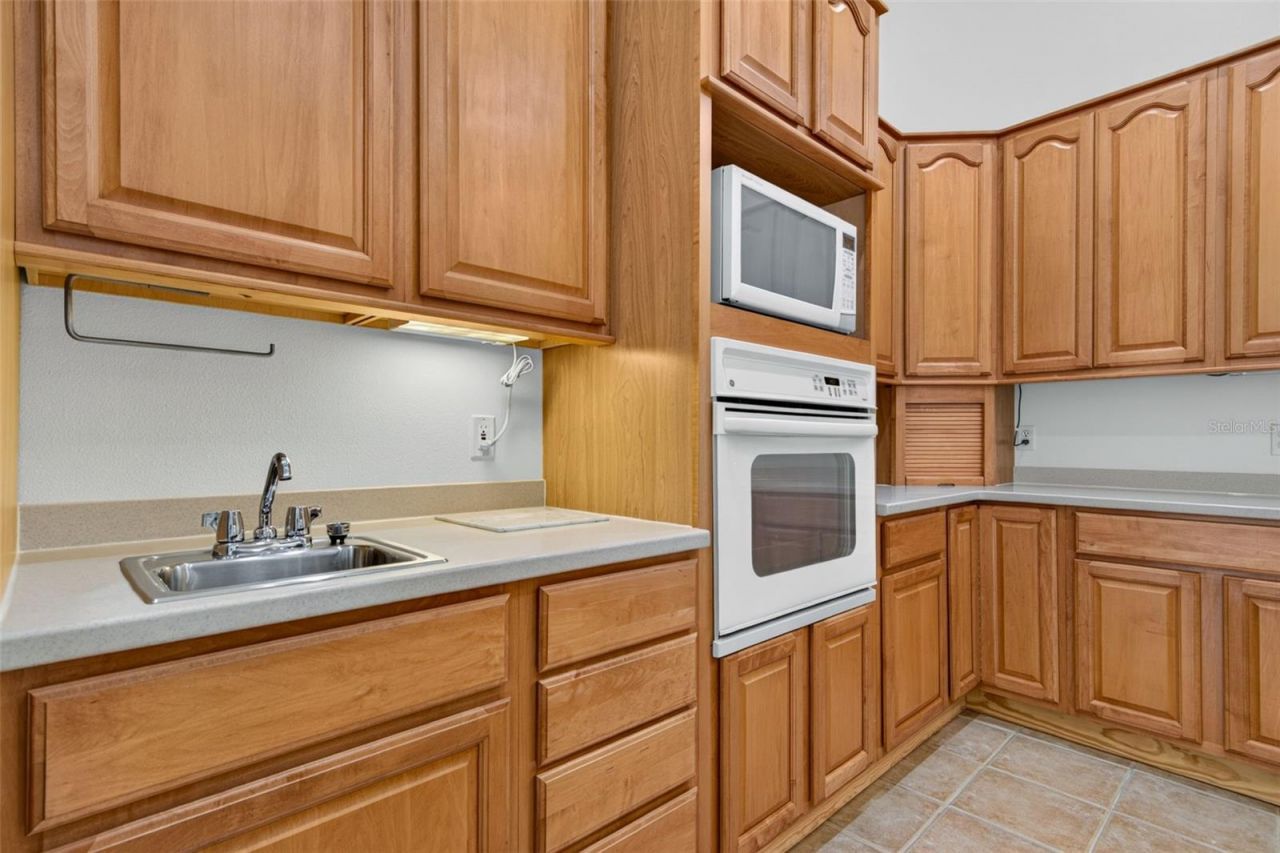 679 Sawgrass Bridge Road, Venice, FL 34292 Photo