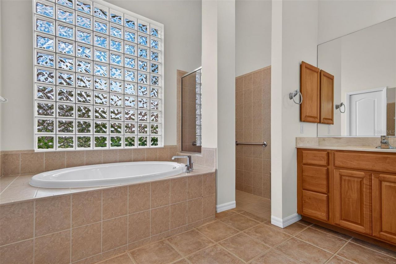679 Sawgrass Bridge Road, Venice, FL 34292 Photo