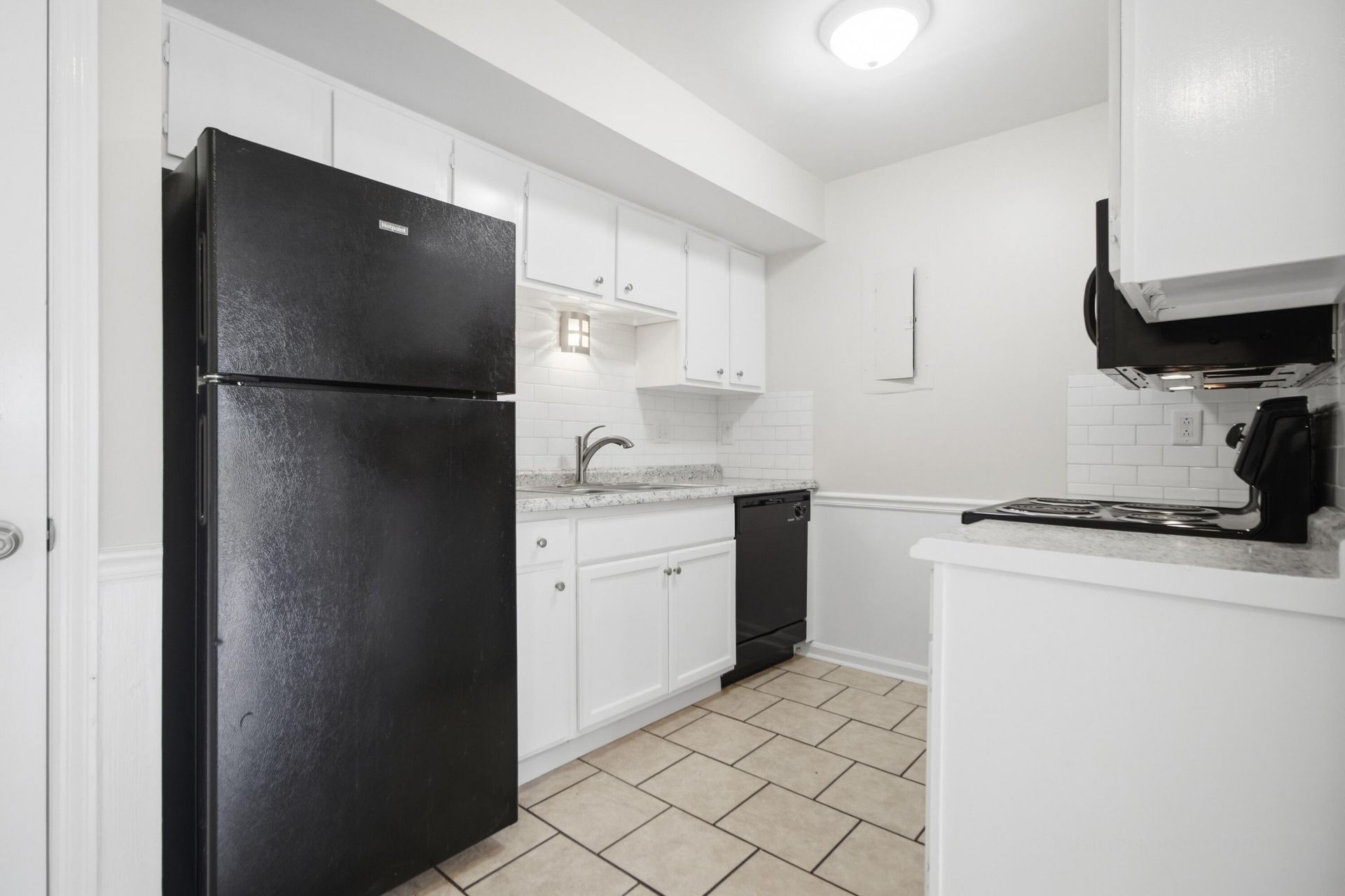 2494 Etiwan Avenue Photo 11