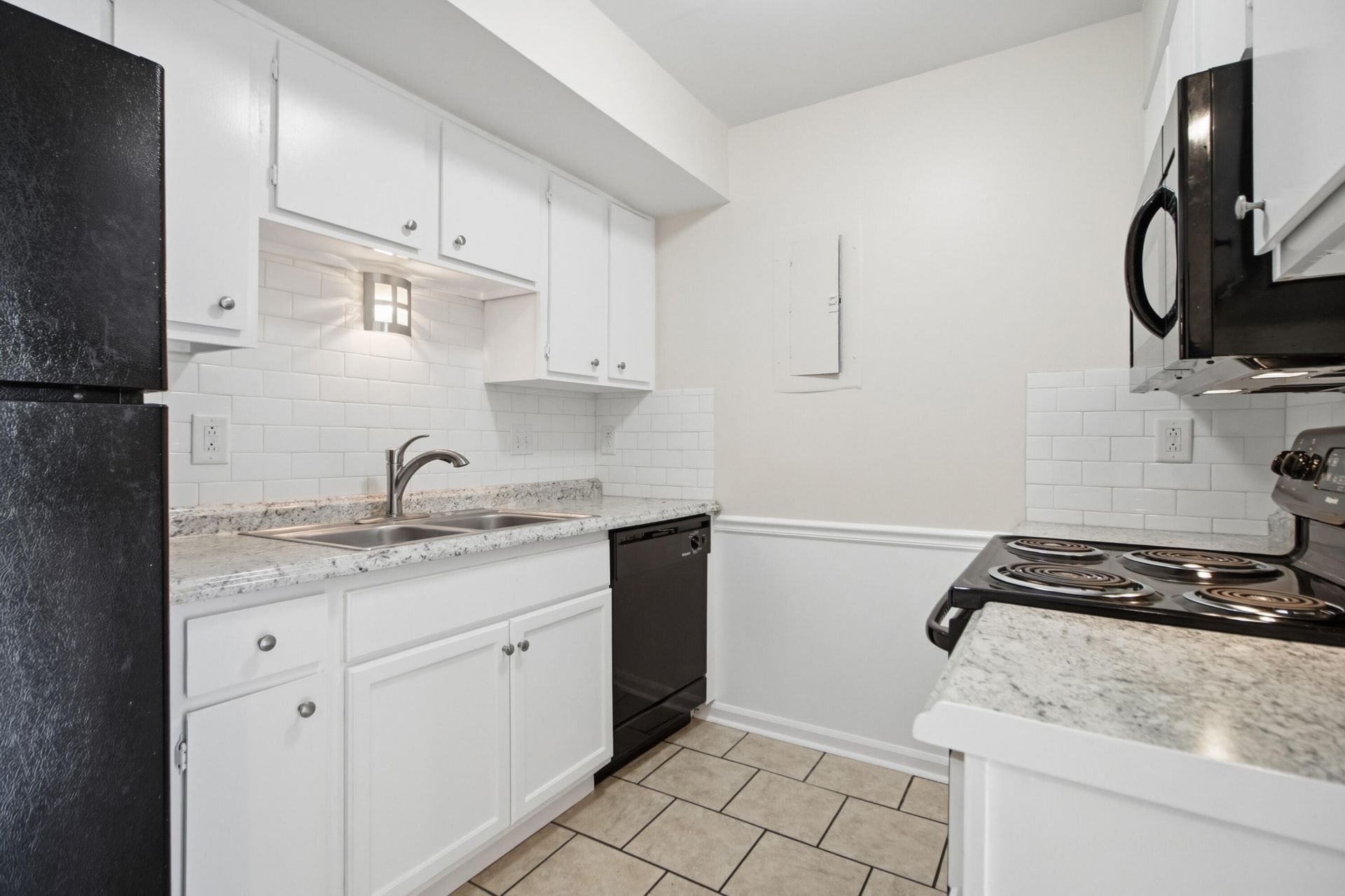 2494 Etiwan Avenue Photo 12