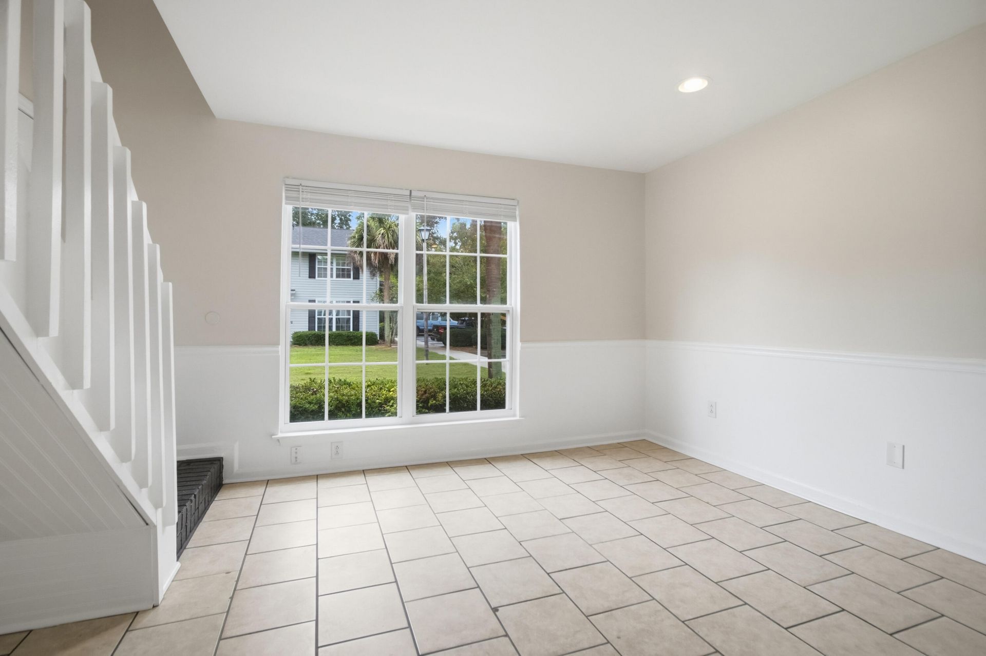 2494 Etiwan Avenue Photo 8