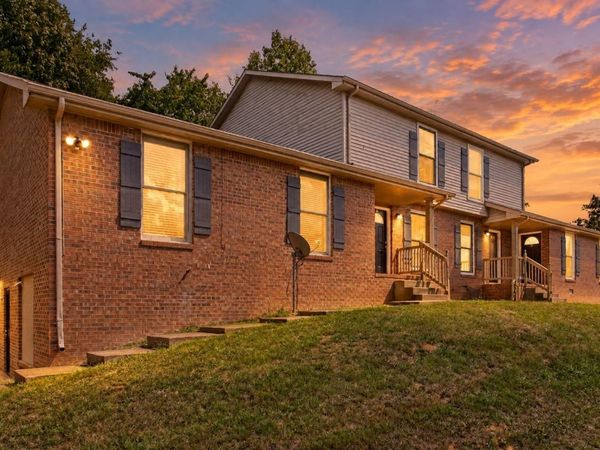 1681 Baltimore Dr , Clarksville, TN 37043