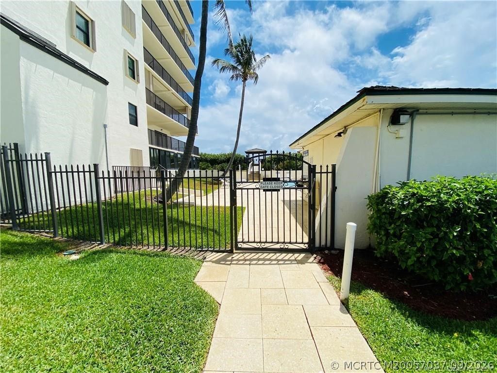10044 S Ocean Drive , Unit 102, Jensen Beach, FL 34957 Photo