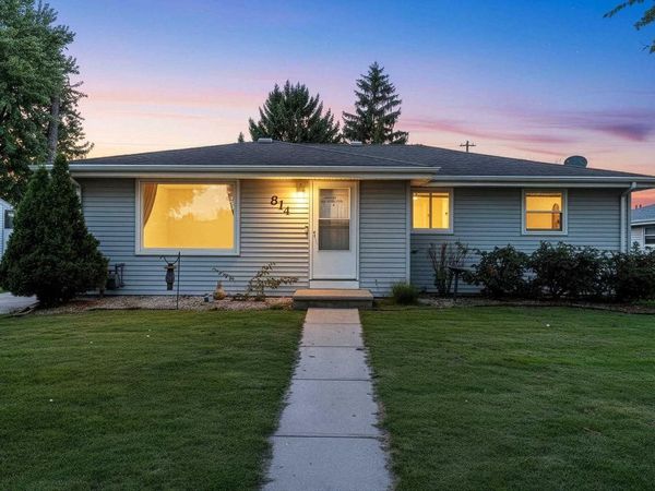 814 BADER STREET, Green Bay, WI 54302