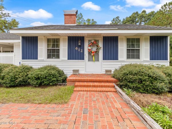 612 David Street , Elizabethtown, NC 28337