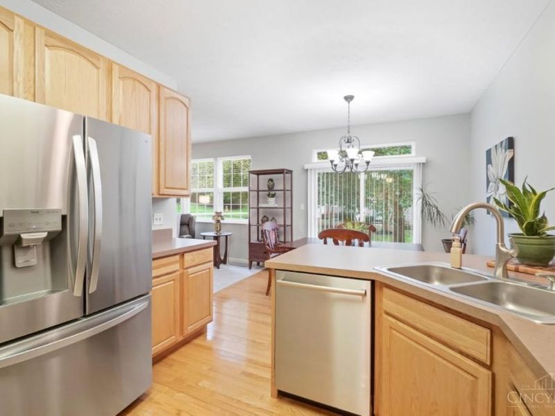 3751 Thorngate Drive, Mason, OH 45040 Photo 4