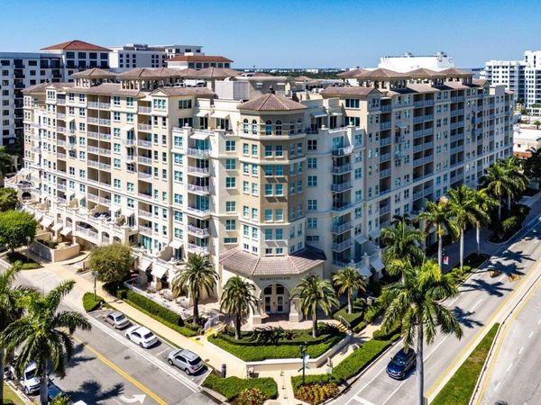 99 SE Mizner Boulevard, Unit Ph37, Boca Raton, FL 33432