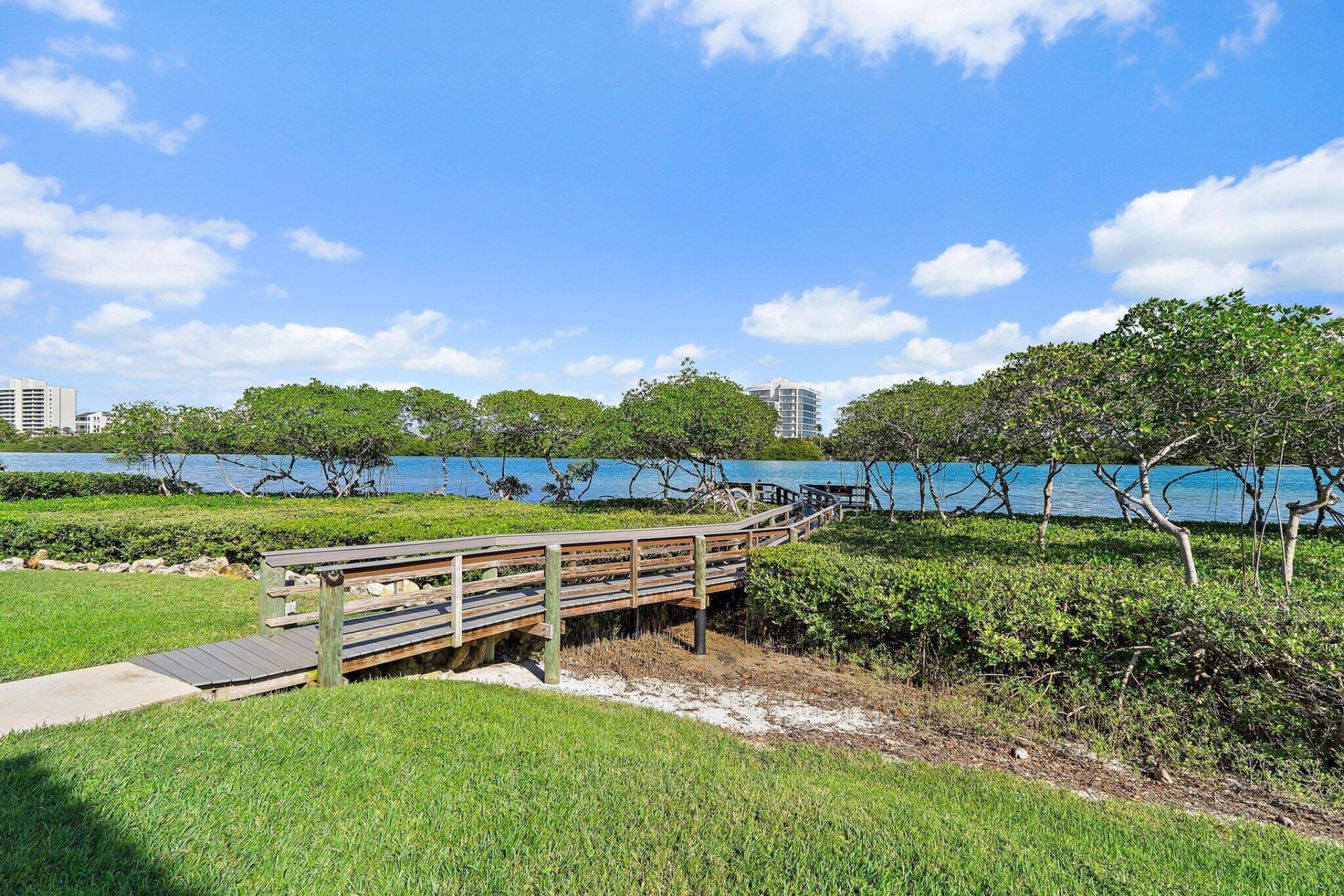 200 Waterway Road, Unit 105, Tequesta, FL 33469 Photo