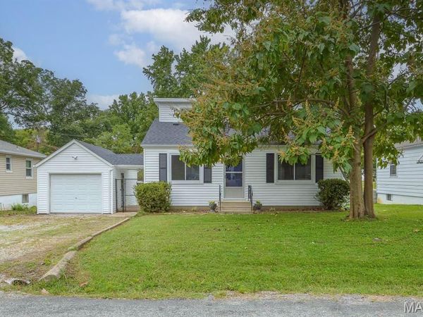 2320 Meadow Drive, Belleville, IL 62226