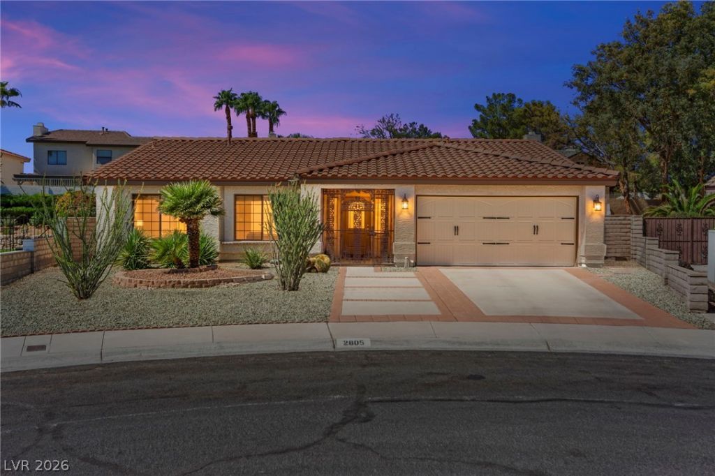 2805 Crystal Cove Drive, Las Vegas, NV 89117 Main Photo