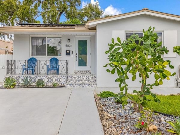 5831 SW 4th St , Miami, FL 33144