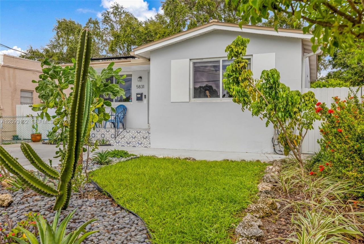 5831 SW 4th St, Miami, FL 33144 Photo