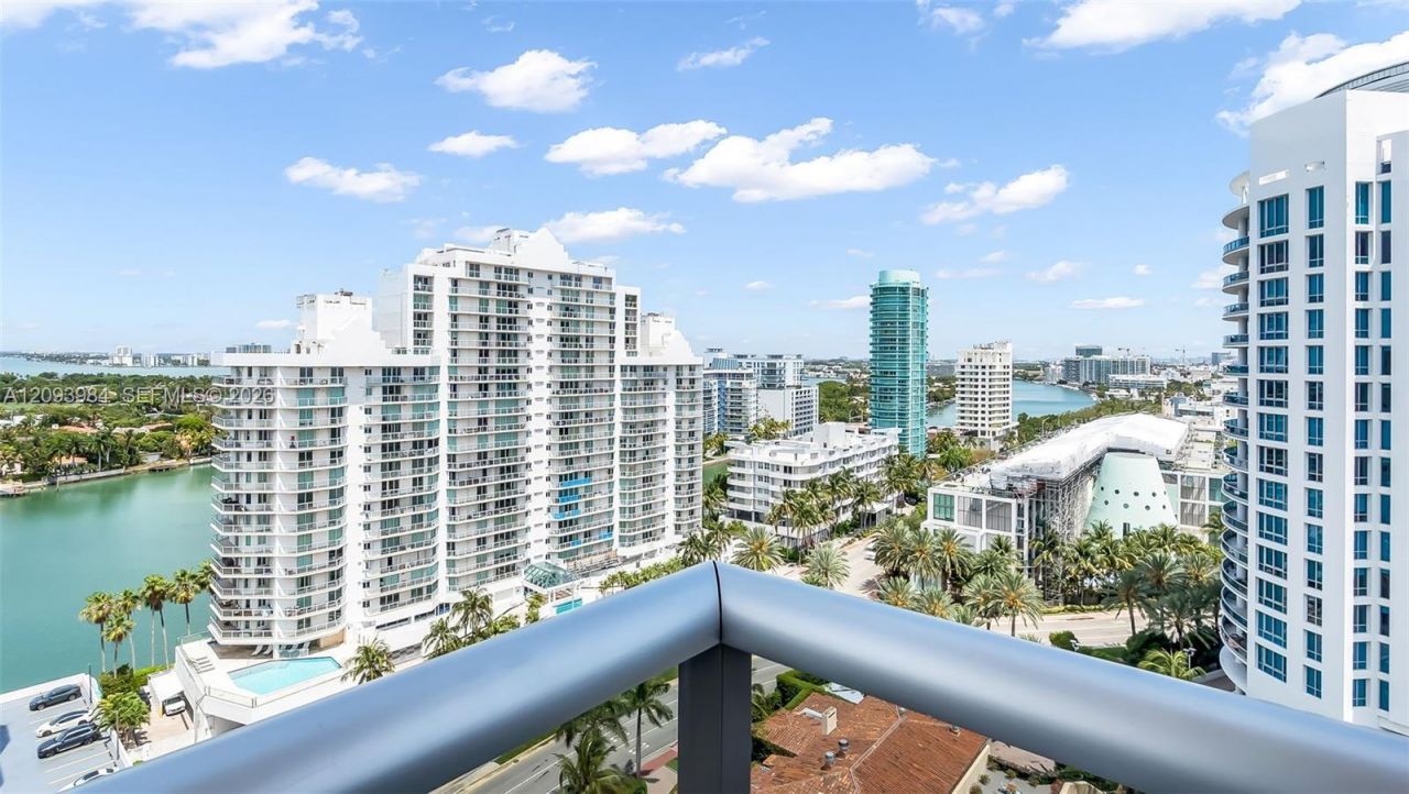 5875 Collins Ave , Unit 1707, Miami Beach, FL 33140 Photo