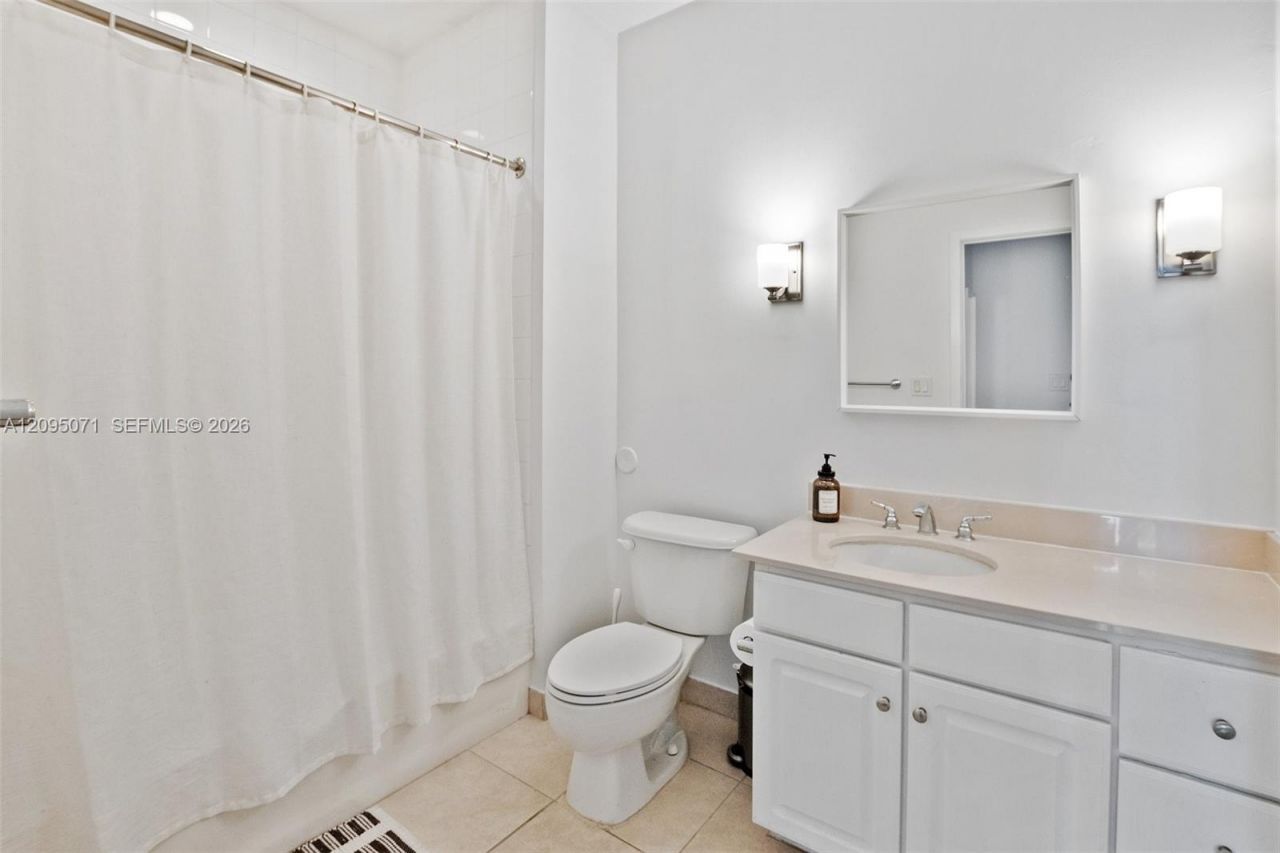 2001 Biscayne Blvd , Unit 3405, Miami, FL 33137 Photo