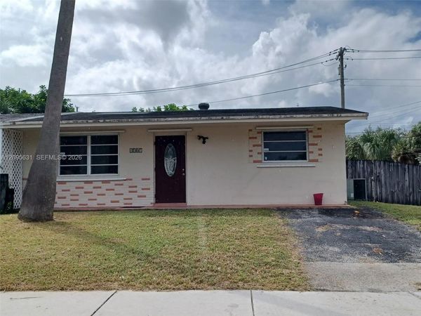 1701 SW 70th Ave , North Lauderdale, FL 33068