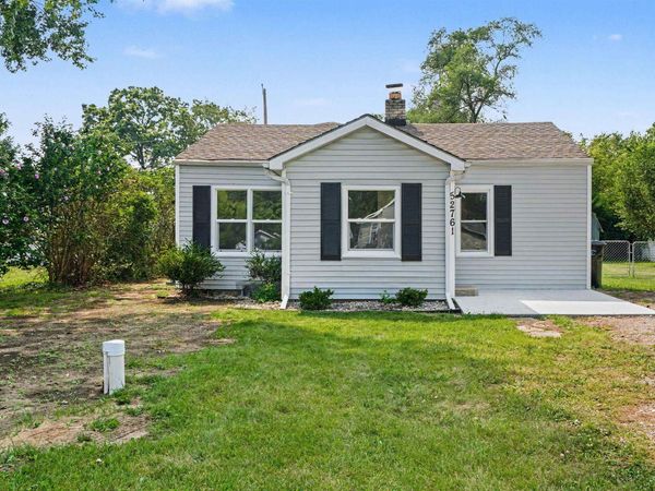 52761 Marks Street, South Bend, IN 46637