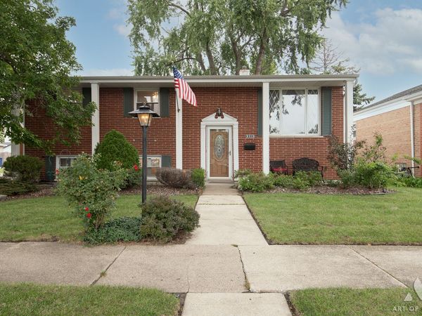 9313 Parkside Avenue , Oak Lawn, IL 60453