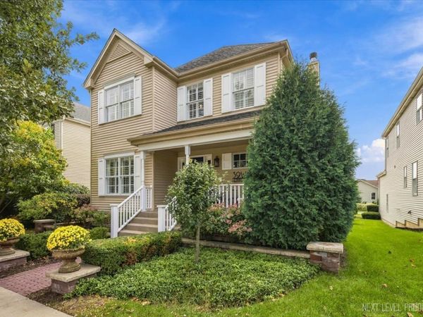 39W147 Herrington Boulevard, Geneva, IL 60134