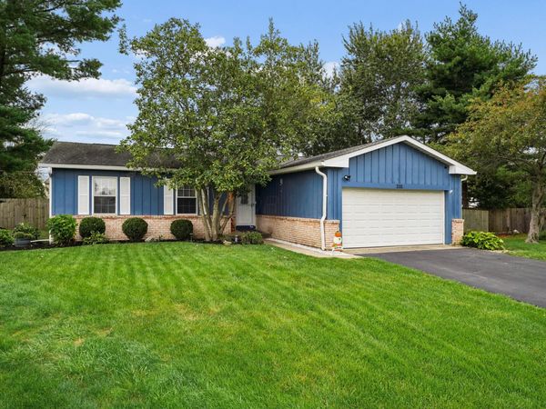 231 Lorraine Boulevard , Pickerington, OH 43147