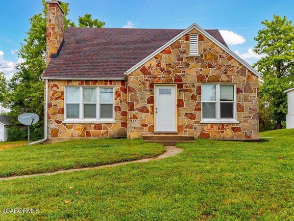 1127 E MAIN STREET, Linn, MO 65051