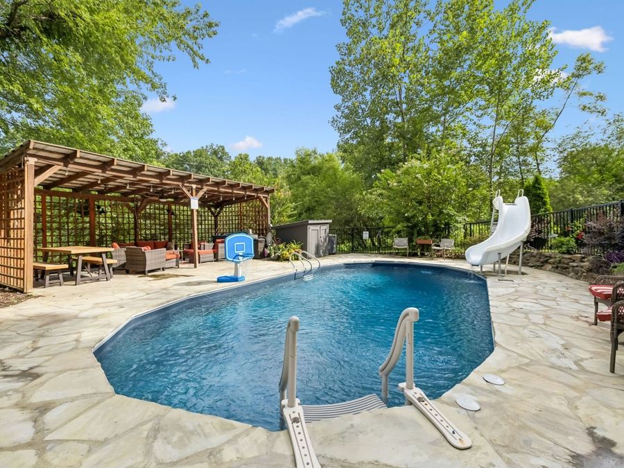 Property Image 36