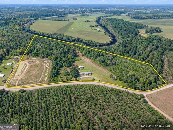 968 Brenda Kaye Yawn Road, Baxley, GA 31513